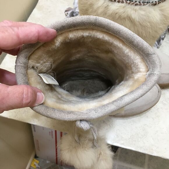 MINNETONKA LEATHER CARSON MUKLUK BOOTS - Picture 3 of 12